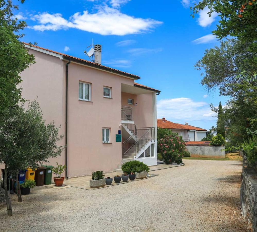 Adrian-Apartments-51511-Malinska-Otok-Krk Primorska 21 Exterior foto